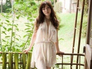 日本知名女演员冲田杏梨被躁 57 分钟无删减版作品，带给你极致视觉体验